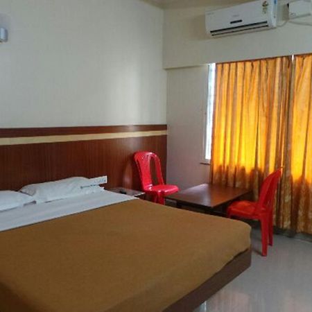 Mlc Gateway Deluxe Inn 班加罗尔 外观 照片