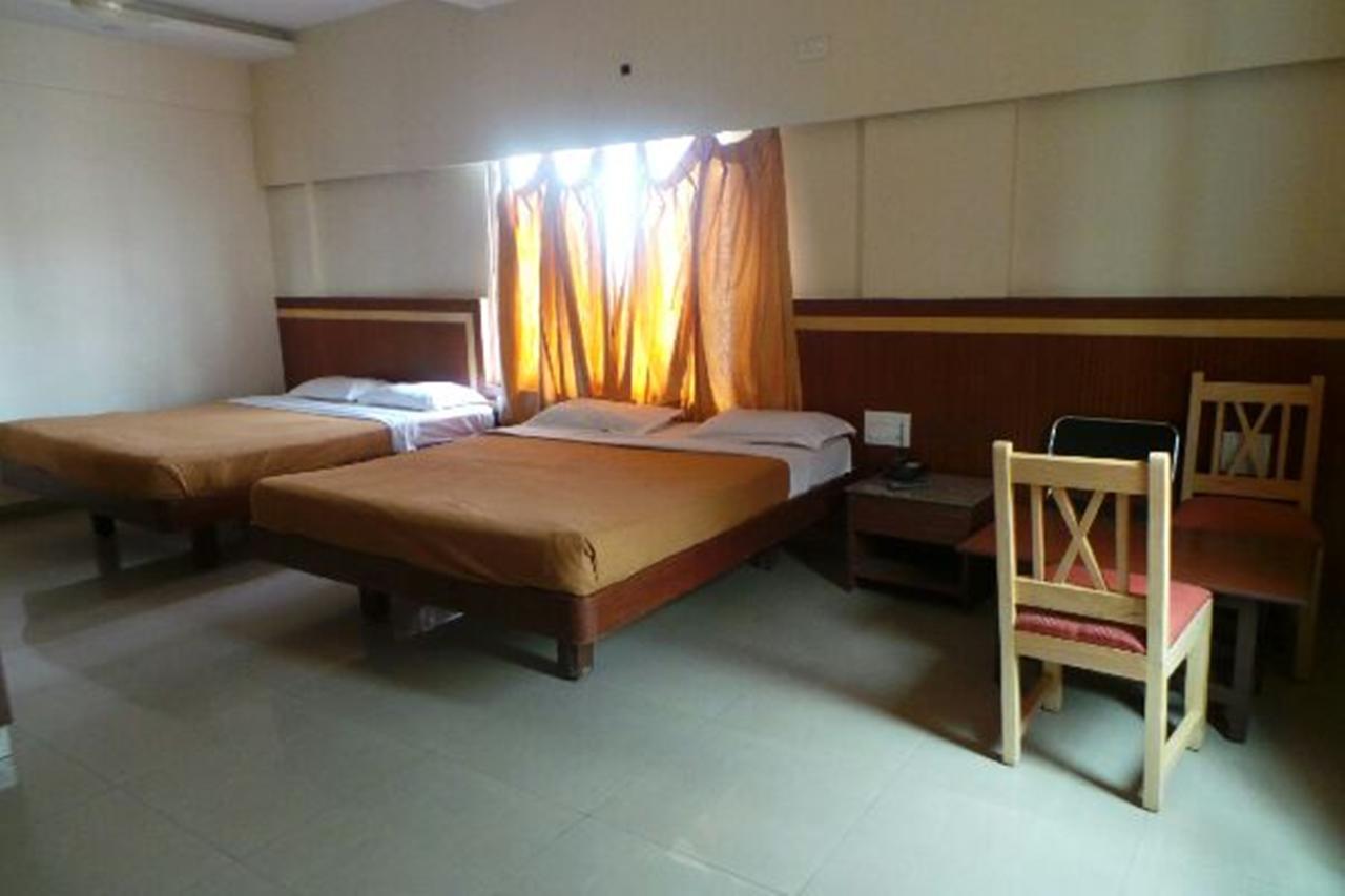 Mlc Gateway Deluxe Inn 班加罗尔 外观 照片