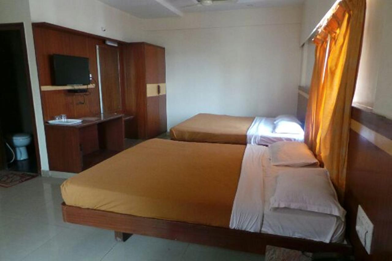 Mlc Gateway Deluxe Inn 班加罗尔 外观 照片